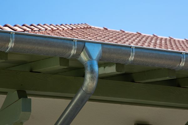 Eavestrough Repair in Syracuse